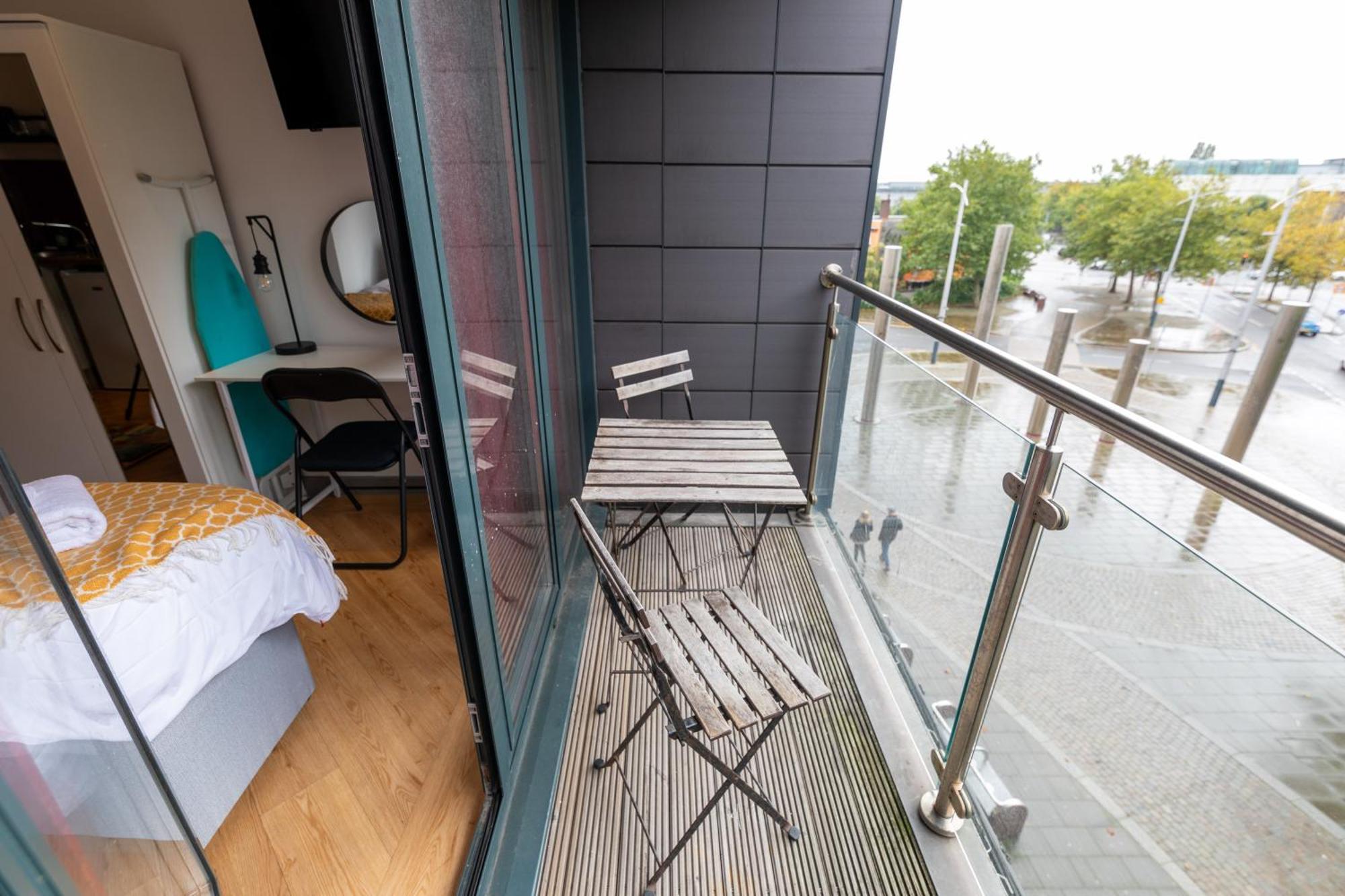 Princess Lofts City Centre Studios With Nespresso Coffee Machines & New Fast Wifi By Stayright Swansea Kültér fotó